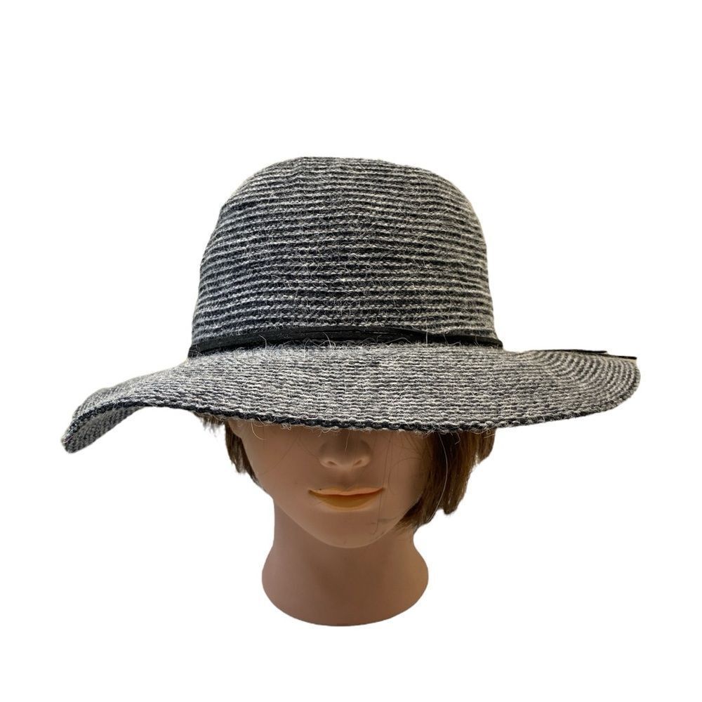 Gray hat  - Picture 4 of 12